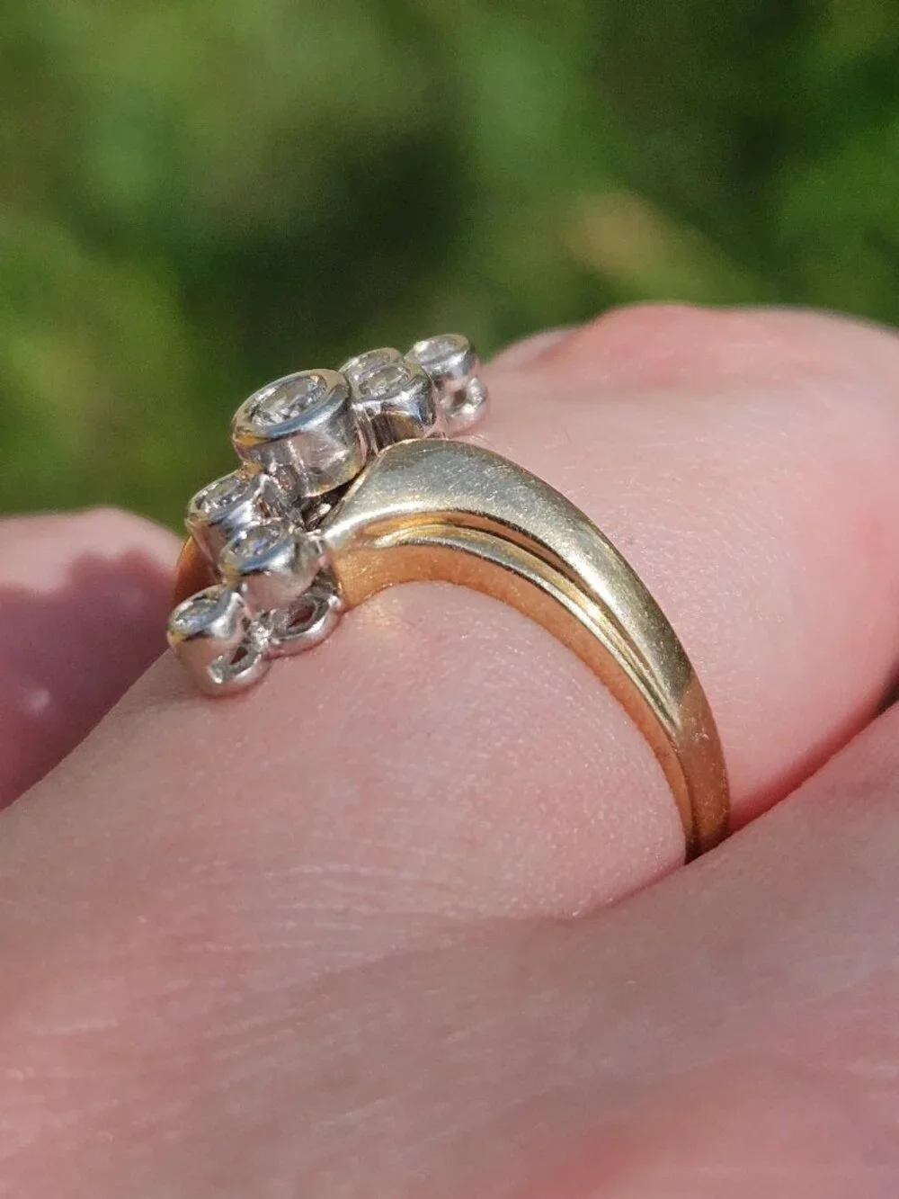 14K Yellow Gold Diamond Offset Vertical Band Cocktail Ring 0.26TCW Size 6.75
